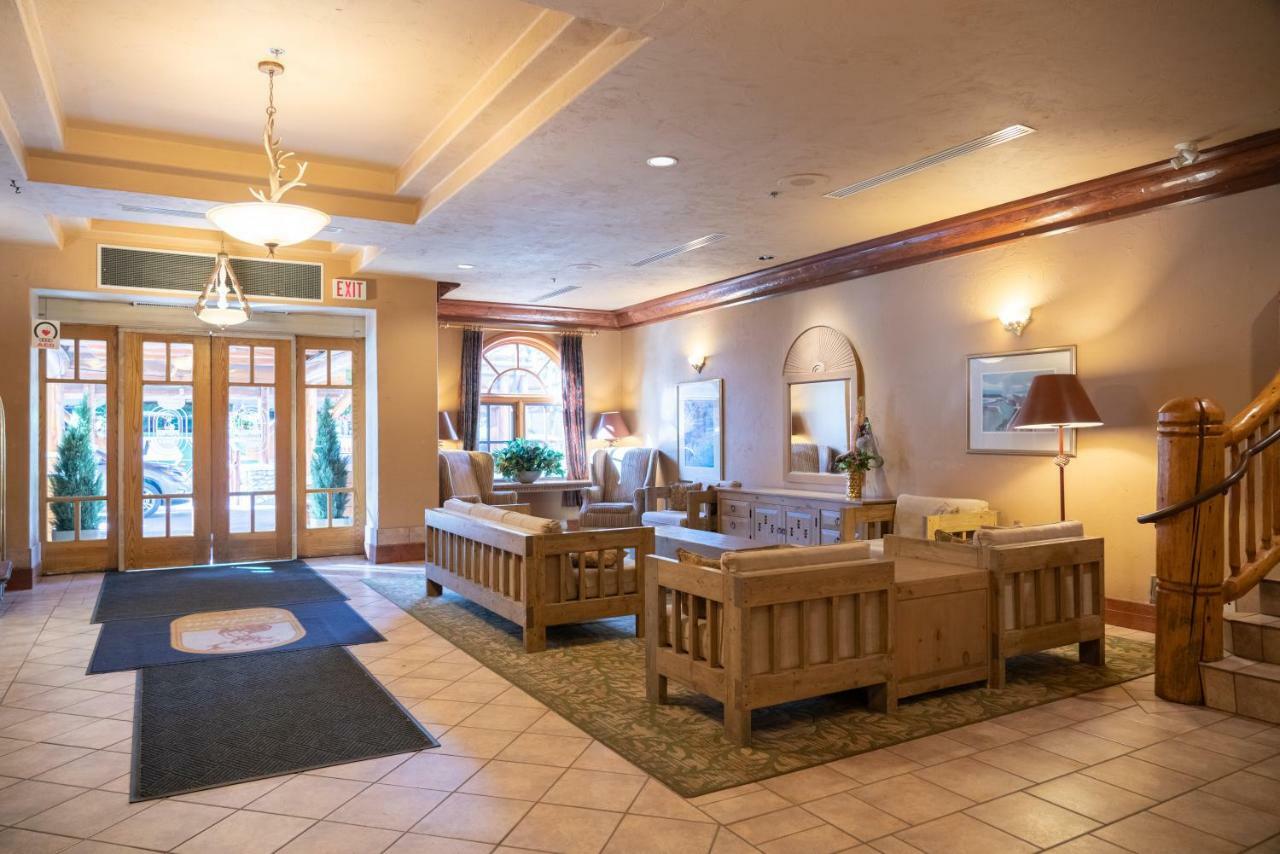 Hotel Caribou And Banff