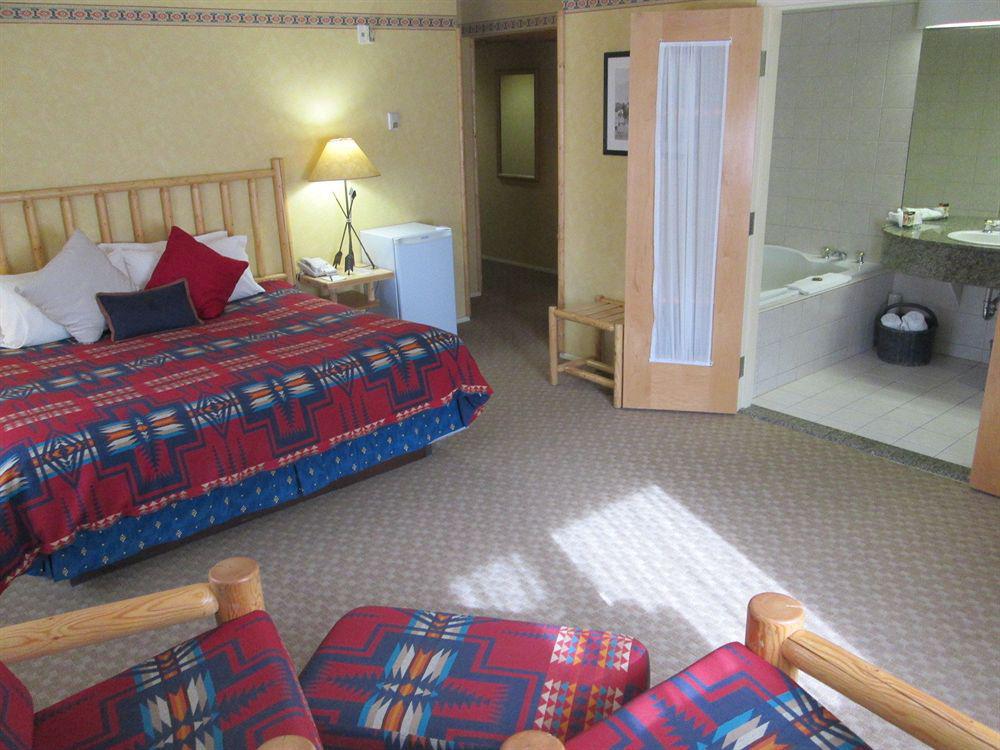 Brewster Mountain 3*