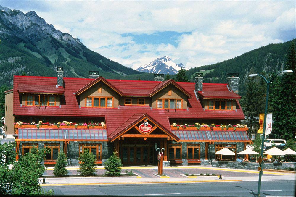 Ptarmigan Hotel